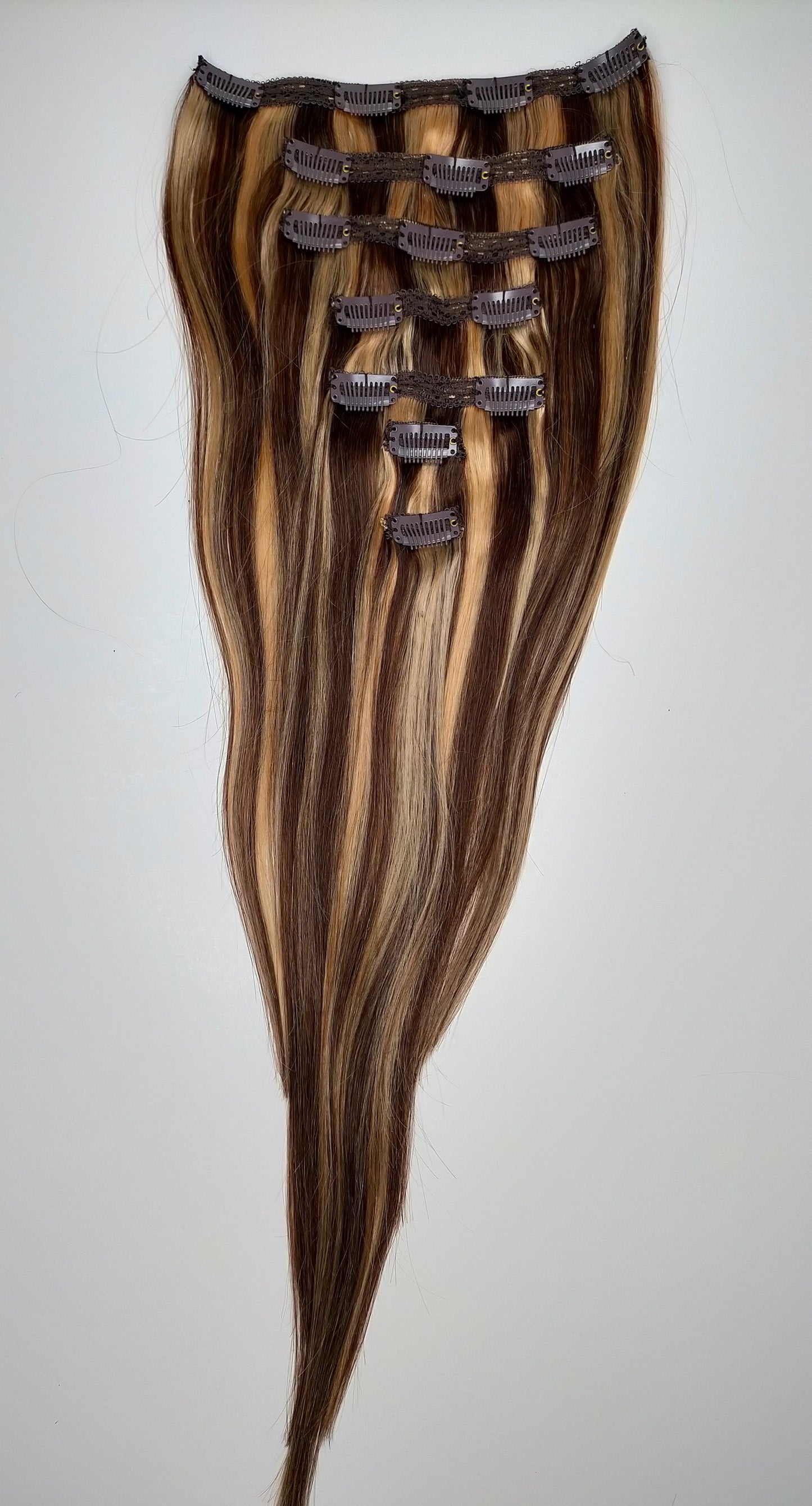 Classic Clip-In Extensions – 120g / 7-Piece Set